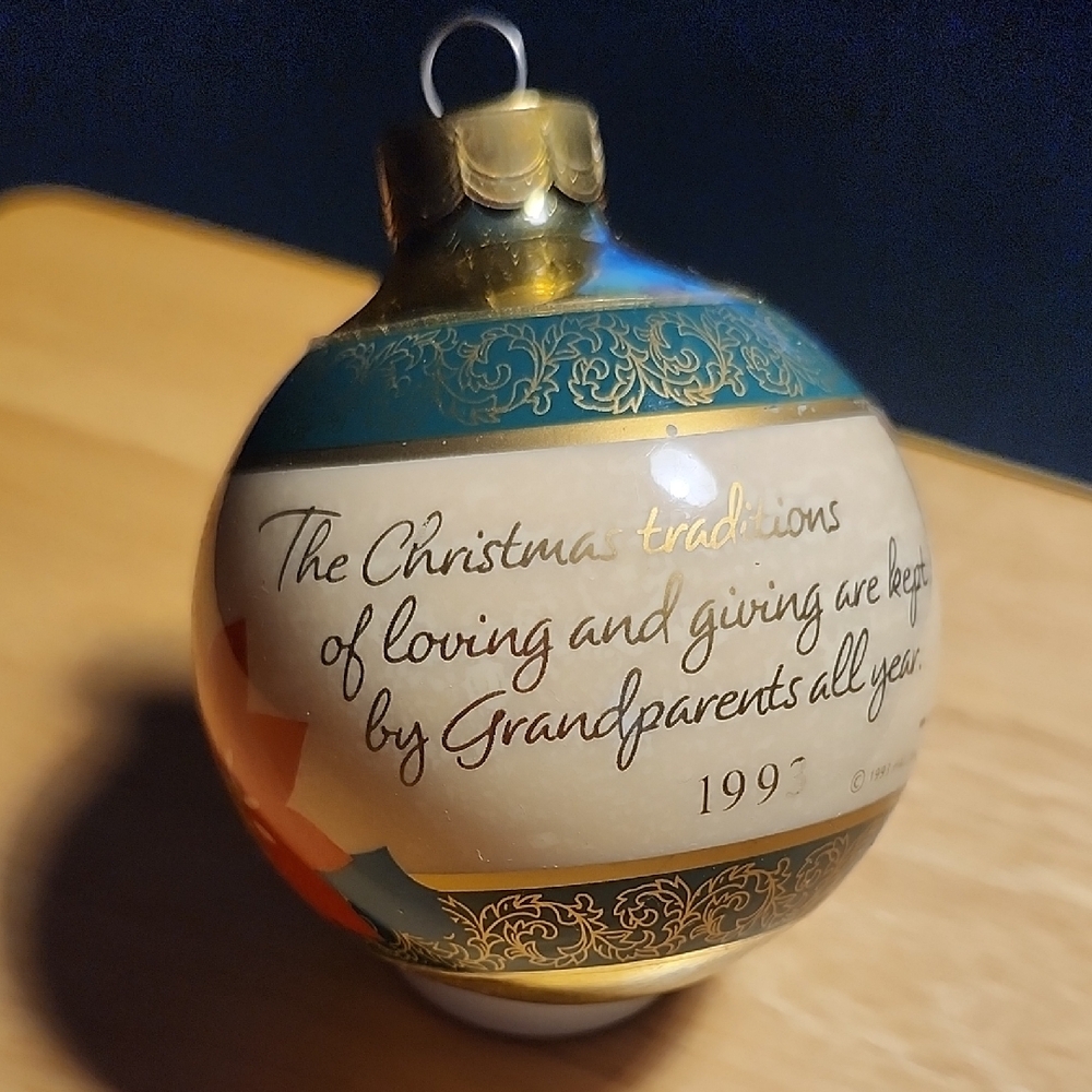 Vintage 1993 Hallmark Keepsake "Grandparents" ball Christmas ornament
